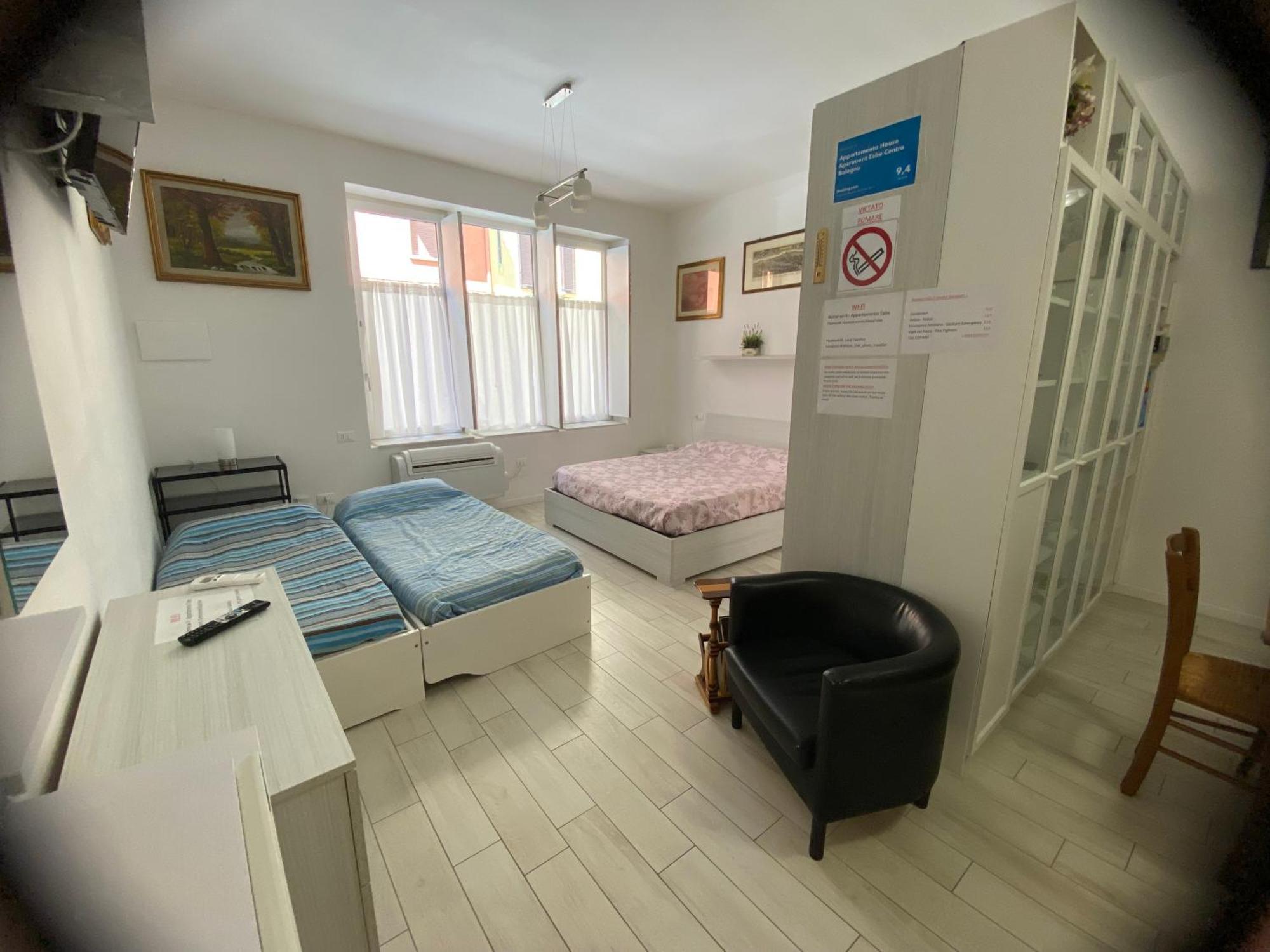 Appartamento House Apartment Tabe Centro Болонья Экстерьер фото